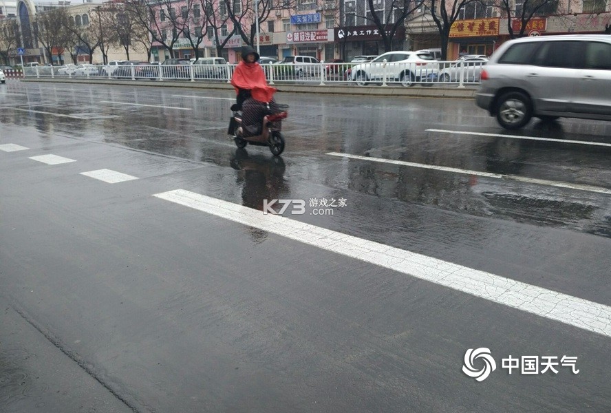 湿滑路面行车安全技巧与防滑攻略